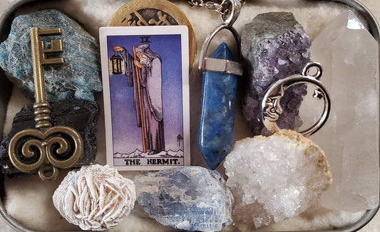 The Hermit Major Arcana Tarot Card/Isolation/Space to Think/Contemplation/Search For Truth